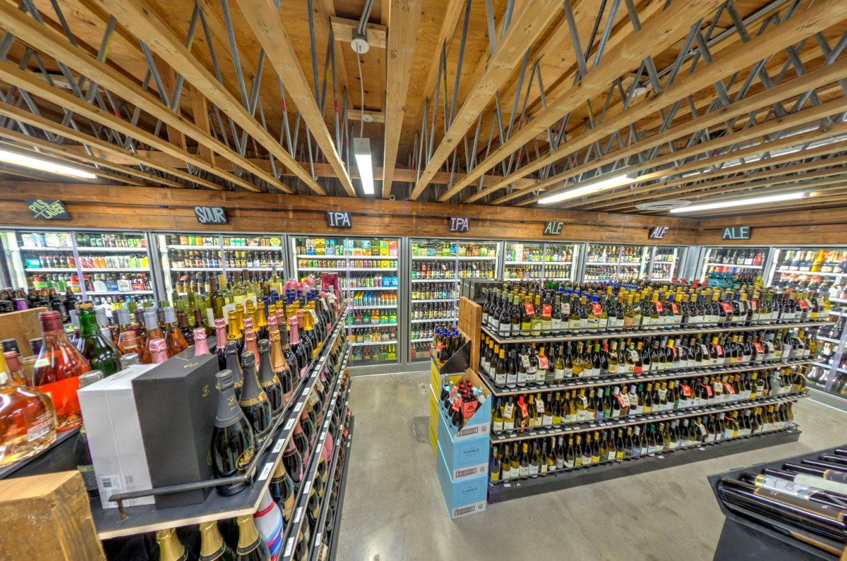Naples Wine & Spirits in Long Beach, CA Hopped